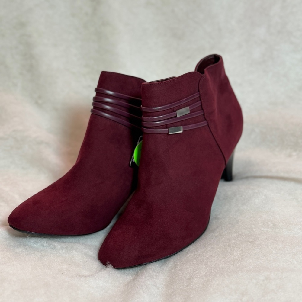 East 5th‎ Burgundy/Wine Suede Womens Half Boot w/Memory Foam  - Size 9W - NWT - Picture 2 of 9